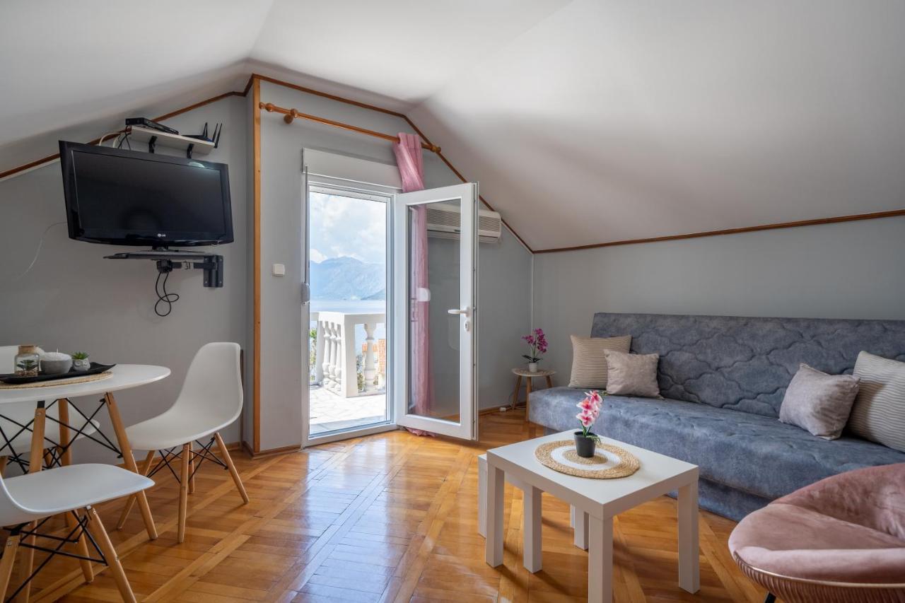 Apartment With Sea View Котор Екстериор снимка