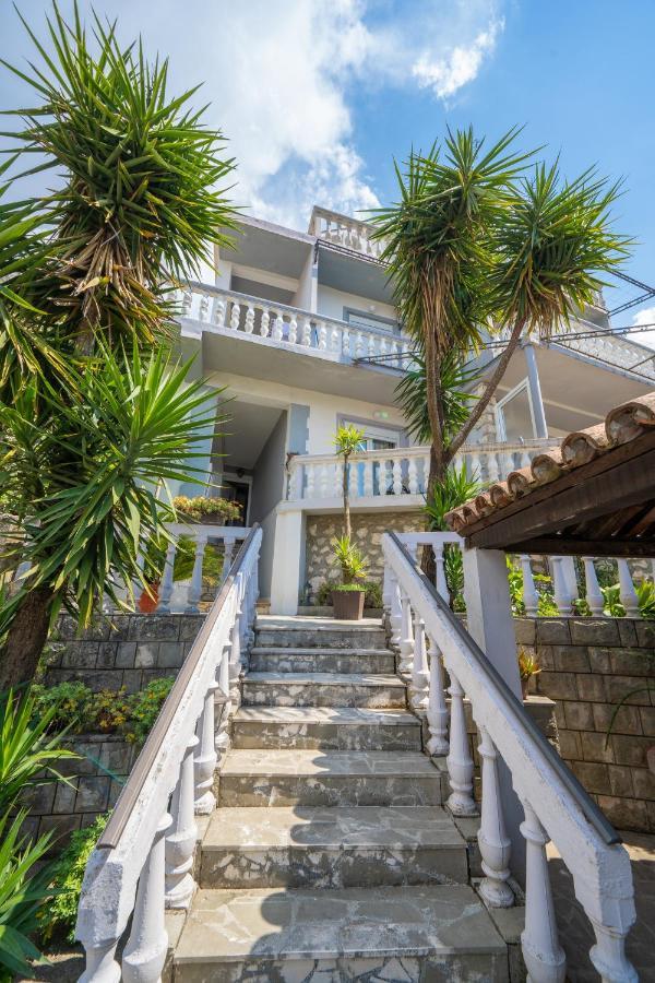 Apartment With Sea View Котор Екстериор снимка
